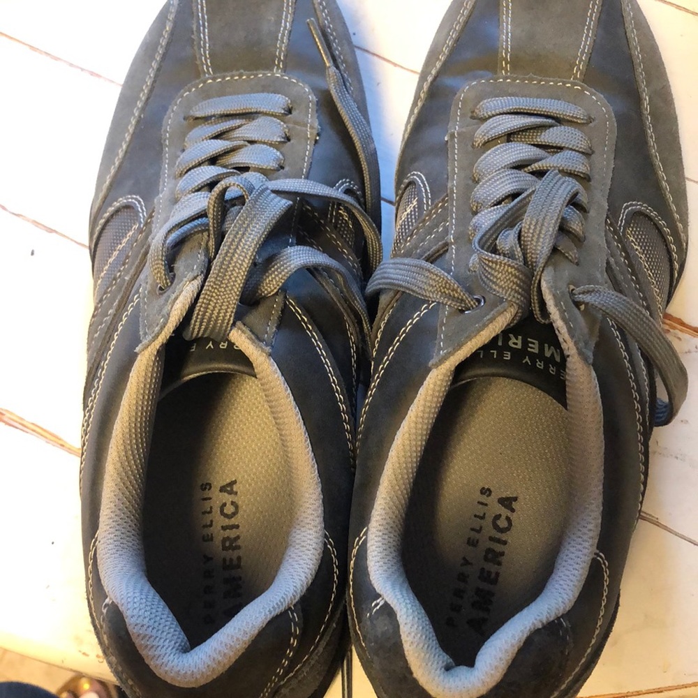 Perry Ellis America men’s tennis shoes size 11 1/2